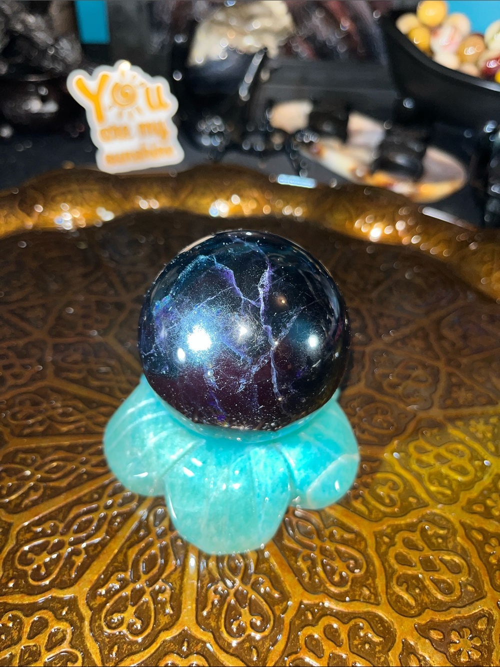 Black rose flourite
